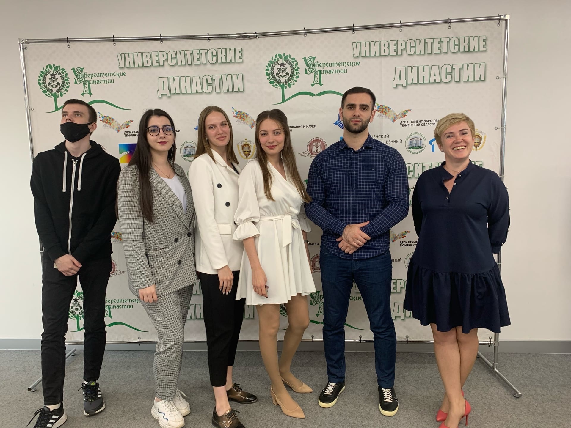 Филиал АНО ВО «Институт деловой карьеры» в Тюменской области принял участие в интеллект-шоу «Университетские династии»