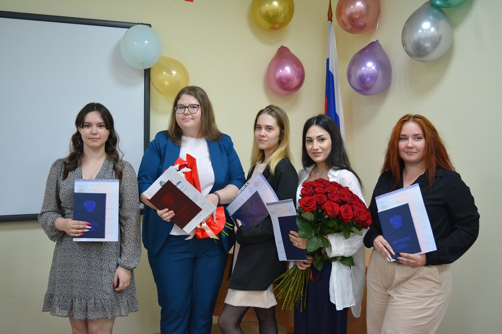 Вручение дипломов выпускникам 2022 года!