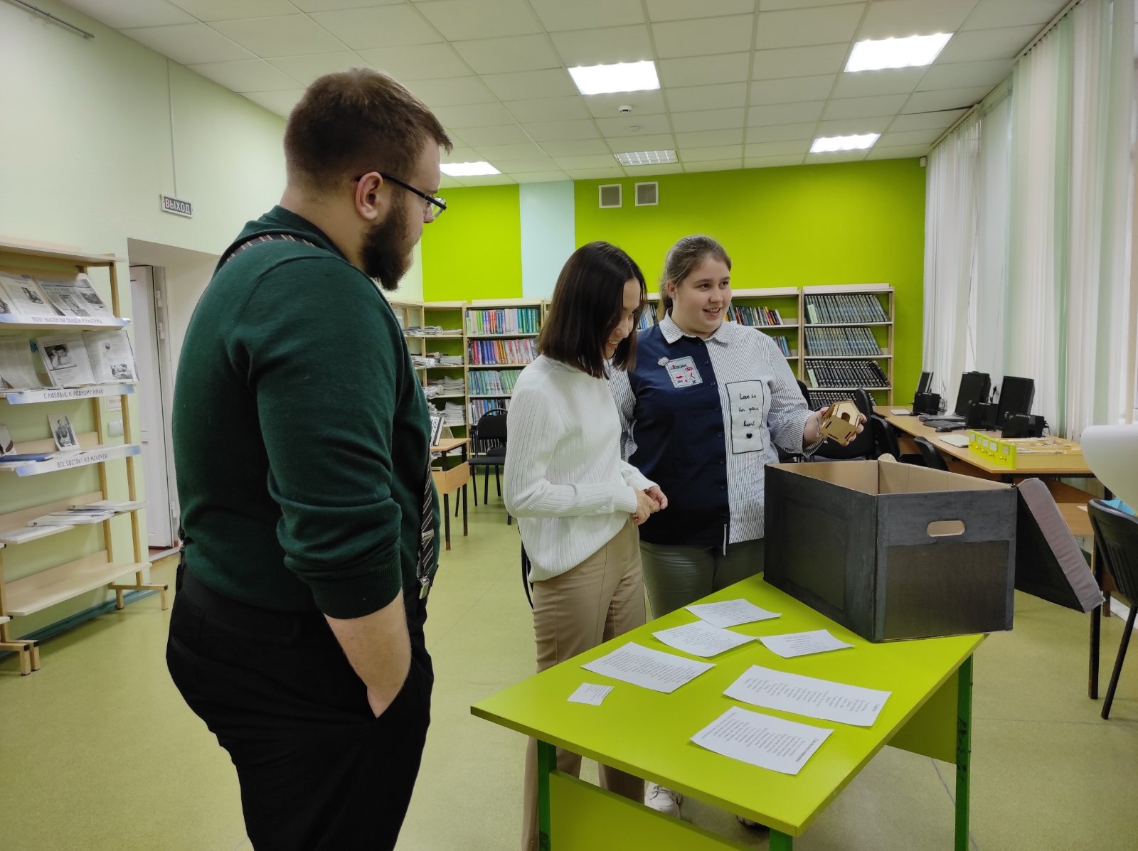 ЗНАКОМСТВО С ТЮМЕНСКИМ ПОЭТОМ